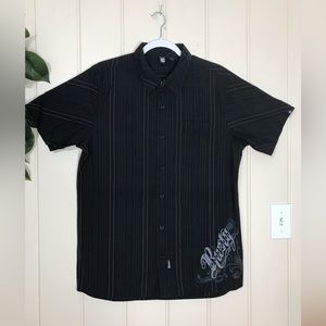 Rusty Button Down SS Black w/ Pinstripes Dress Button down Shirt
Medium 38 - 40